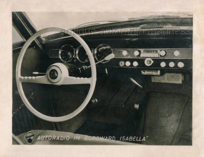Borgward Isabella dashboard with BLAUPUNKT Hamburg 9130 - 1956