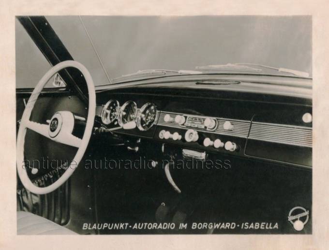 Borgward Isabella dashboard with BLAUPUNKT Berlin G - 1956