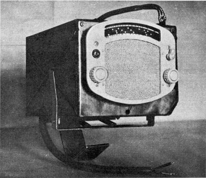 Very old VW car radio (1950) - HAGENUK model AutoSuper