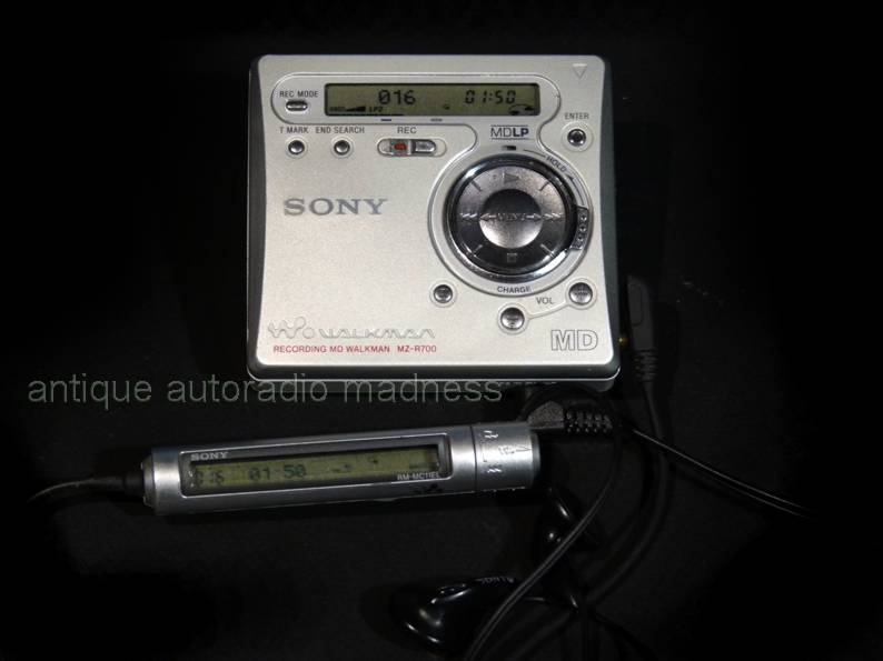 Portable MiniDisc vintage SONY modèle MD-MZ-R700