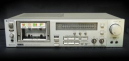 Stereo Cassette Deck HITACHI D E95