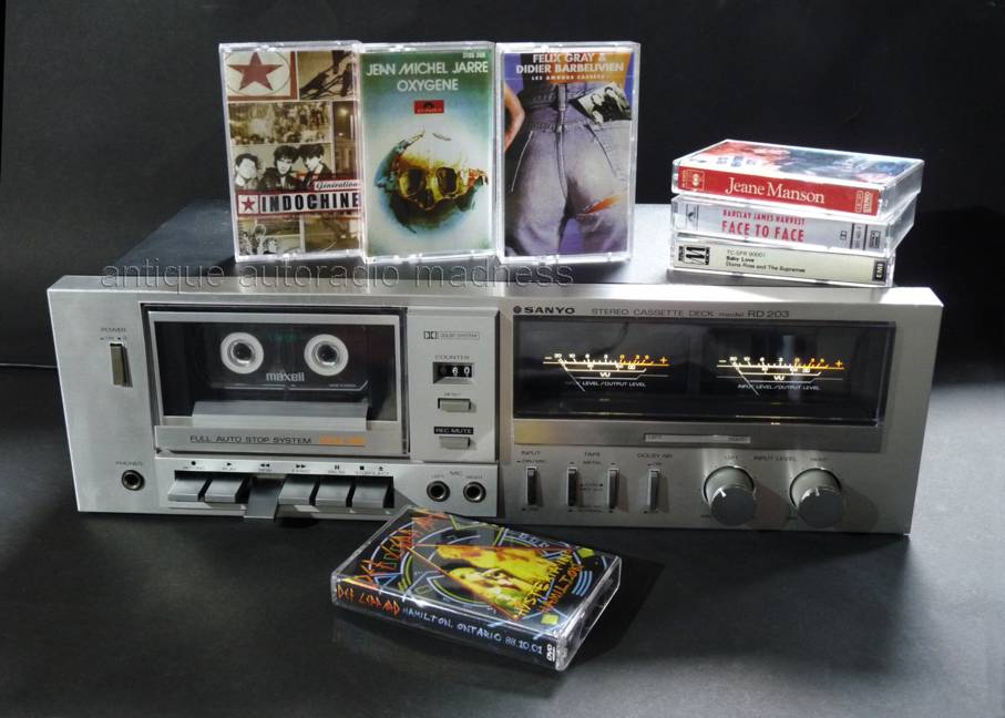 Stereo Cassette Deck SANYO RD203