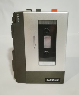 Baladeur cassette Satsonic SP-38