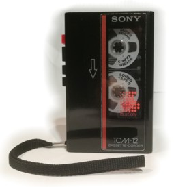 Baladeur SONY  model TCM-12 compact cassette player recorder