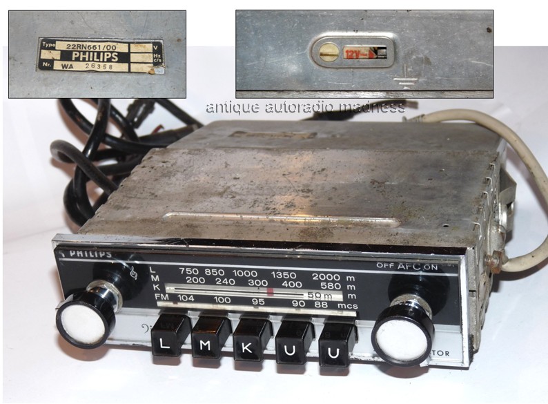 Oldschool PHILIPS car radio model 22RN661 - 1967