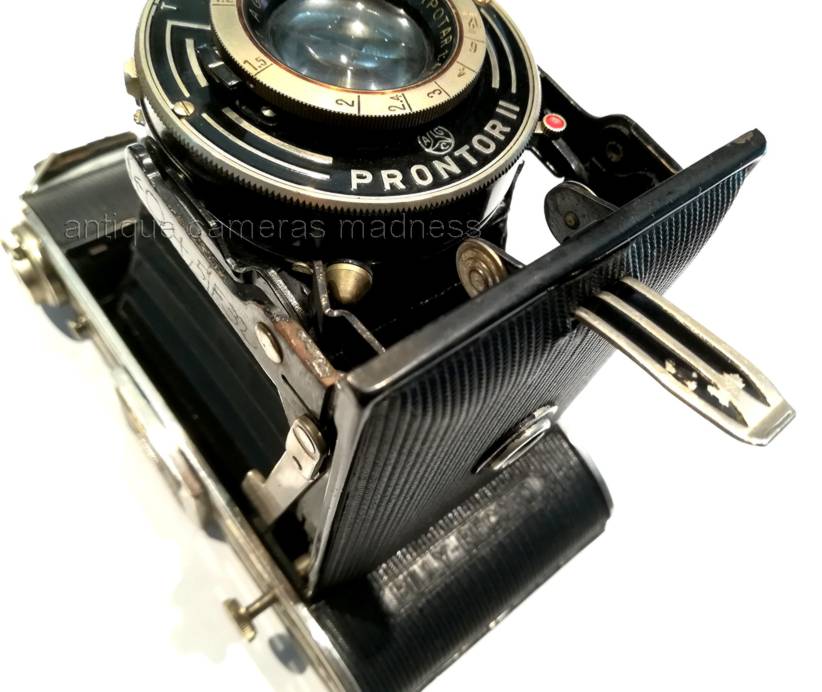 Very old AGFA  Folding camera model Prontor II Billy- Record - 4 