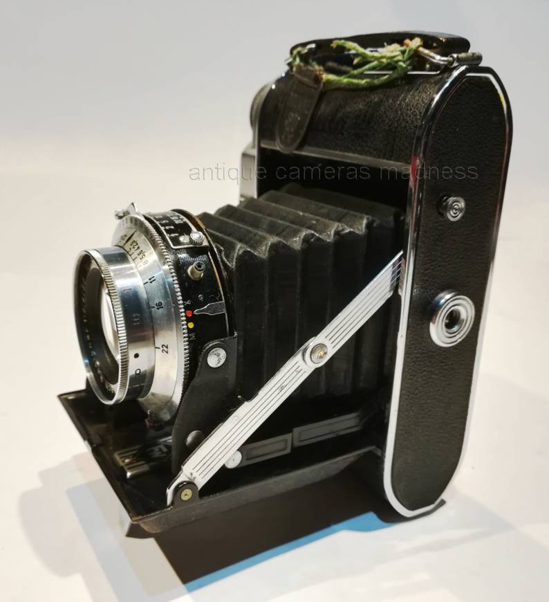 Old school FRANKA - Solida III mm  f/2.9  folding camera (1954) - 6