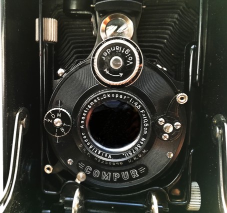 Old time Voightlander model Avus camera (1914 -35) -Skopar f=105mm