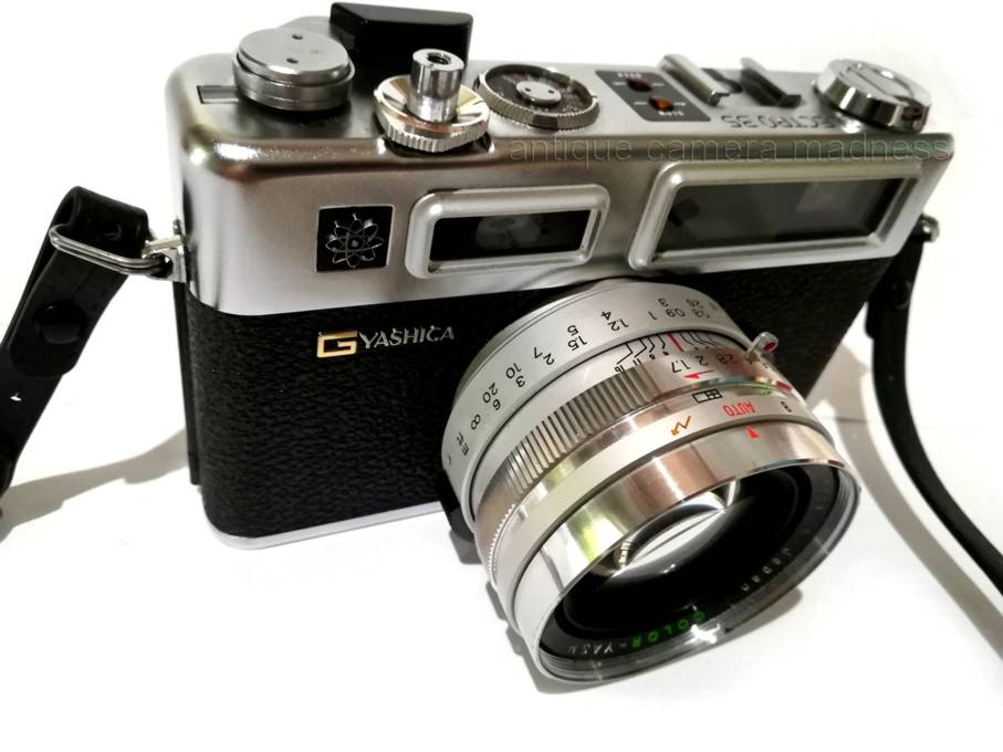 Vintage YASHICA compact camera model Electro 35 GSN - 1975 - 5