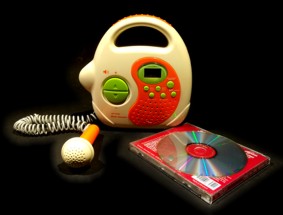 Baladeur CD karaoke pour enfant avec 2 micros (sans marque)