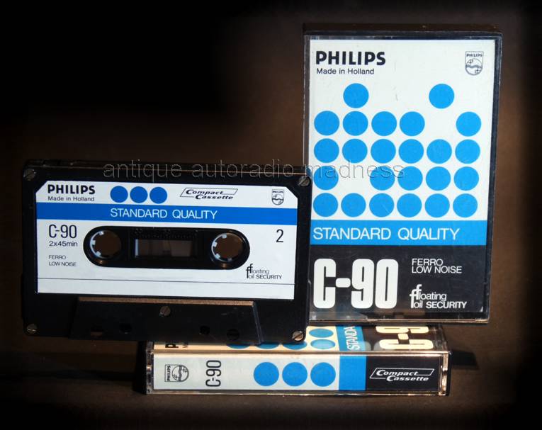 Mini cassette audio PHILIPS type Standard Quality C-90 (1975) - New