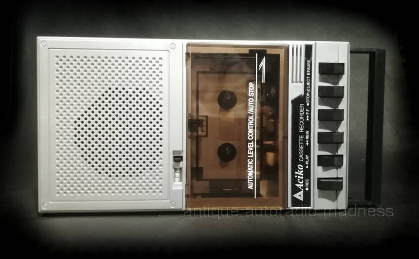 Lecteur enregistreur mini cassette old school ACIKO type AC3066C