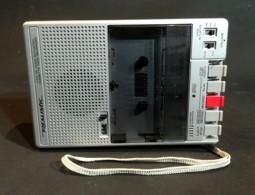 Lecteur cassette portable vintage Realistic CTR-75-VA (1986)