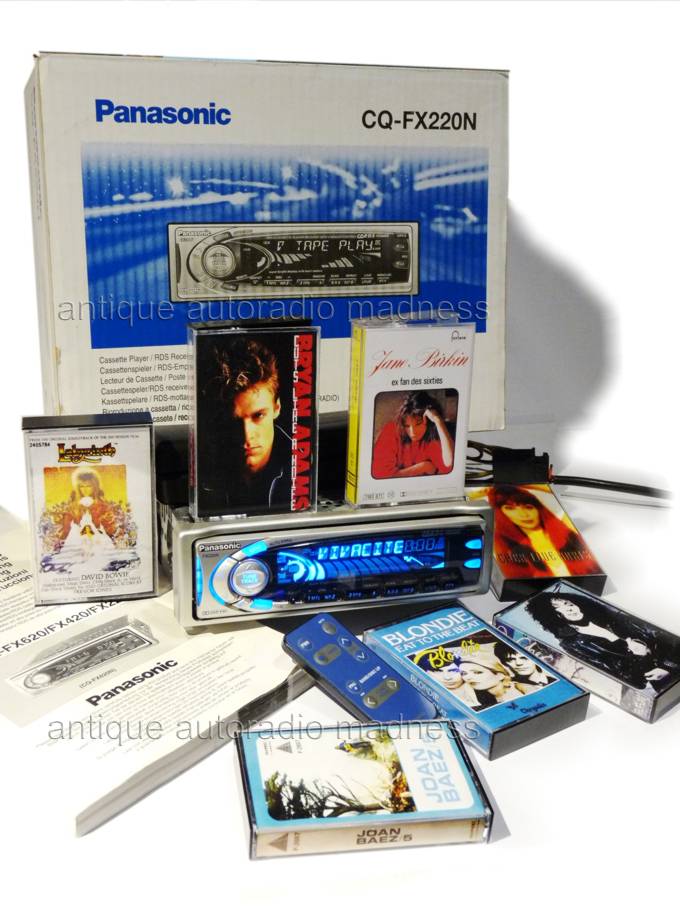 Old PANASONIC car radio model CQ-FX220N + CXDP88N year 2000 - 3